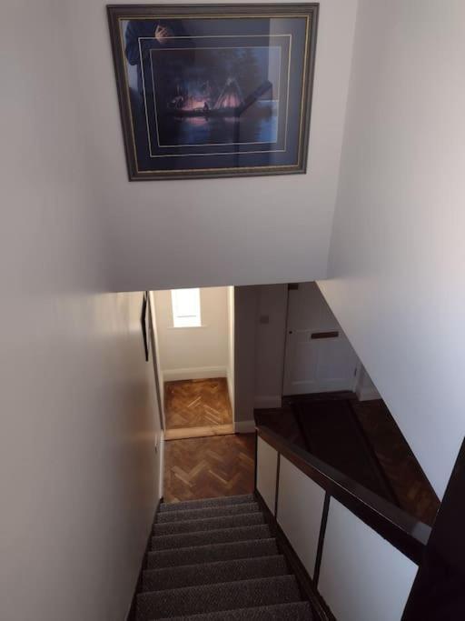 הוילה ניוקאסל 33 Valentia Place מראה חיצוני תמונה